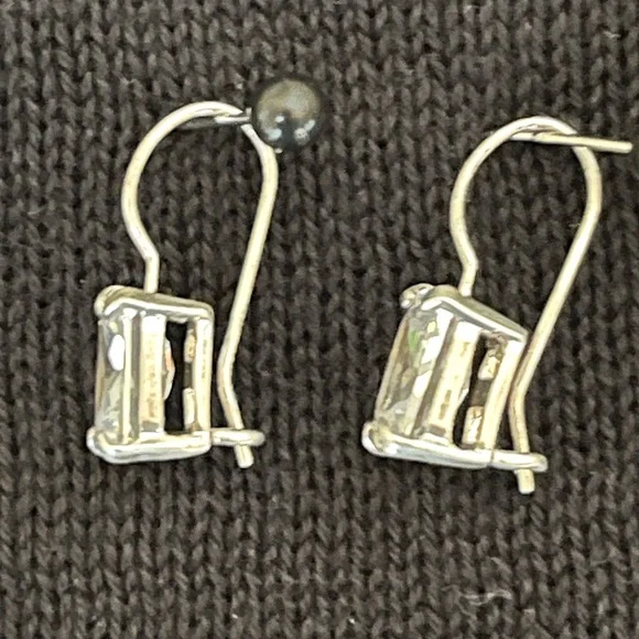 Silpada earrings with sterling silver and swarovski crystals- sparkling! - Picture 4 of 4
